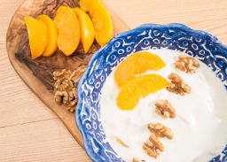 Recept Griekse yoghurt met mango en walnoten
