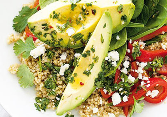 Gezonde lunch recepten - quinoa-avocado-salade