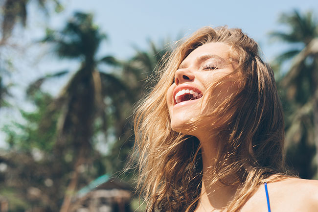 Je haren beschermen tegen de zon - voordelen zon haar