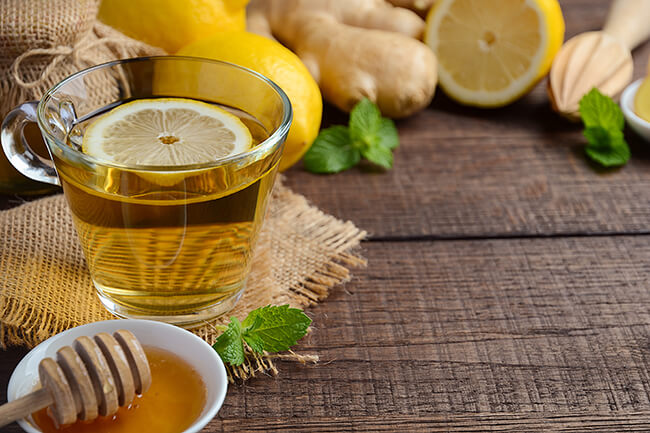 remèdes naturels contre la toux : miel et citron